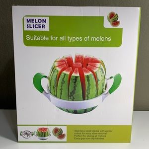 NWT MELON SLICER!